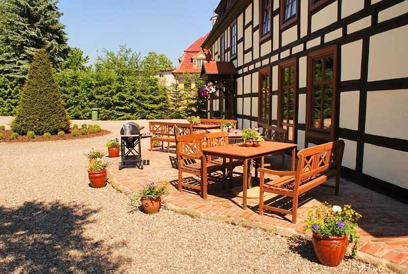 Gosciniec Zamkowy Hotel Darlowo Exterior foto